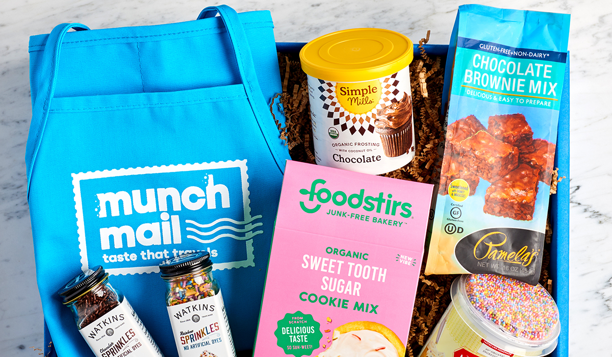 Munch mail gift package